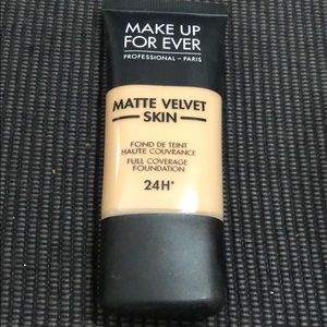 Makeup Forever Matte Velvet Skin foundation